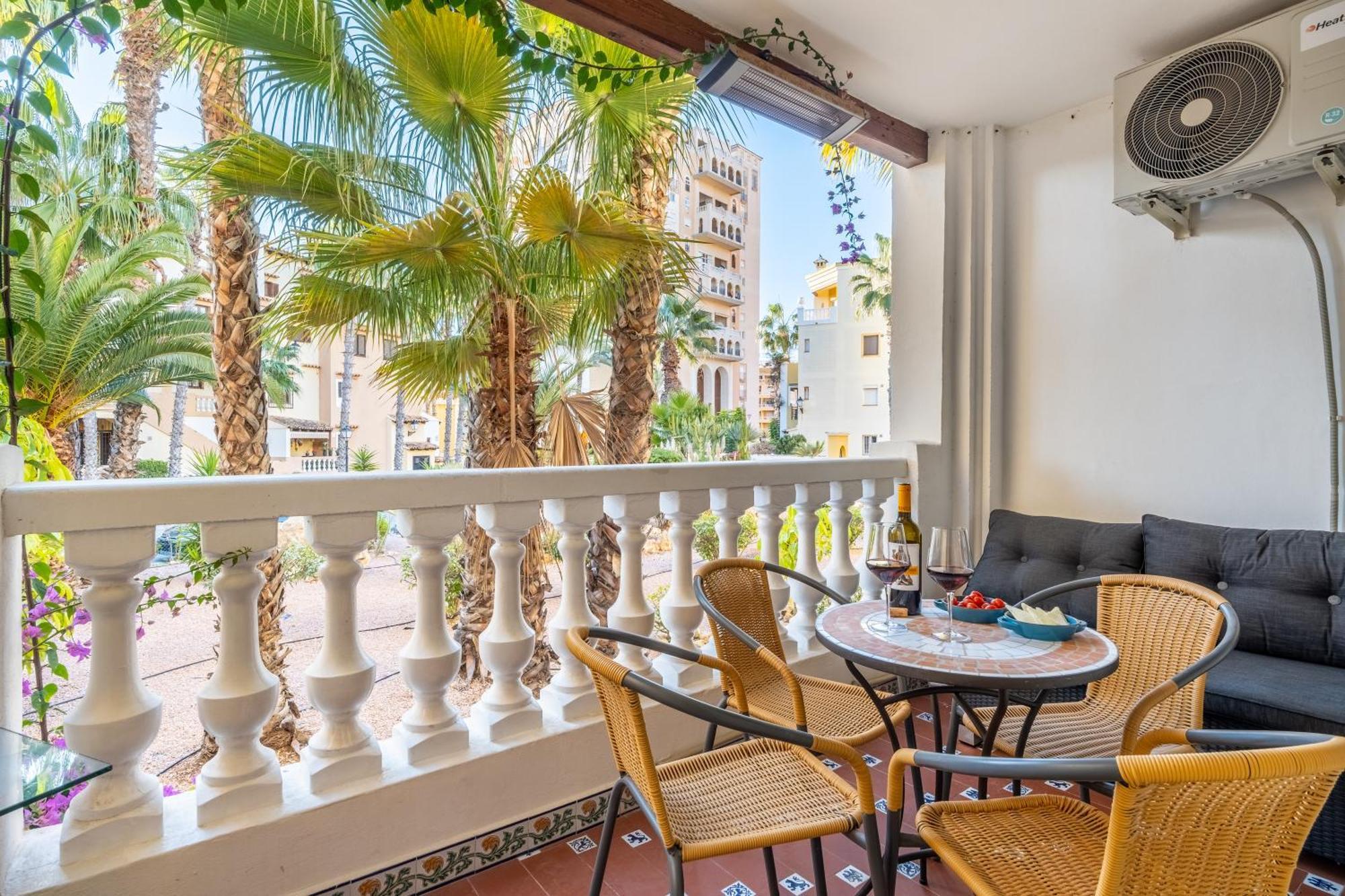 Casa Jina Διαμέρισμα Τορεβιέχα Εξωτερικό φωτογραφία
